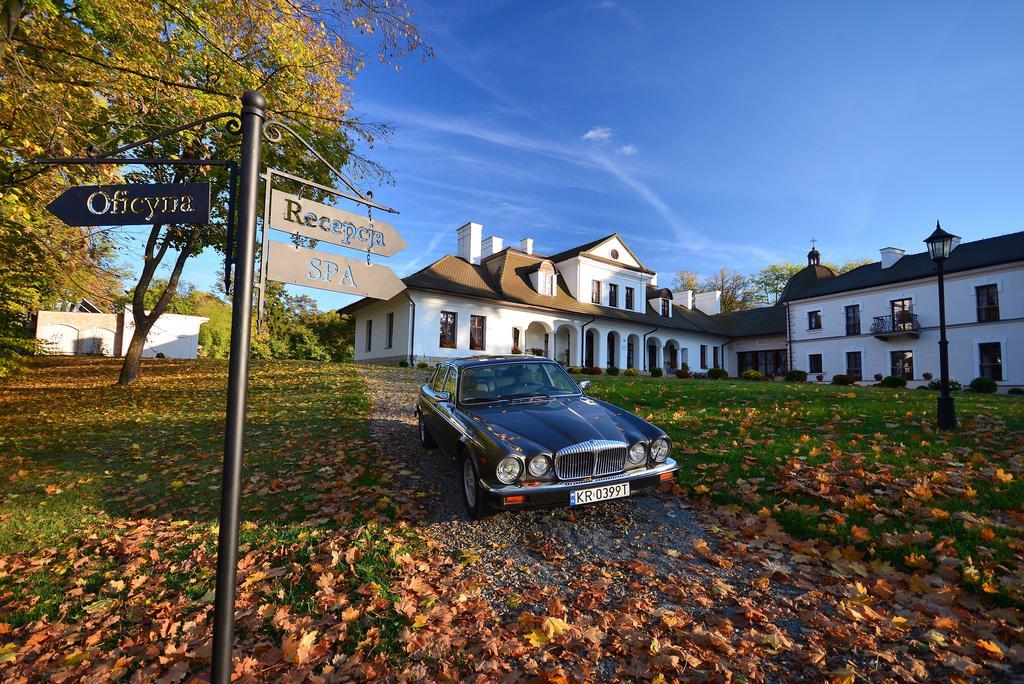 Dwór Kombornia Hotel&SPA Exterior foto